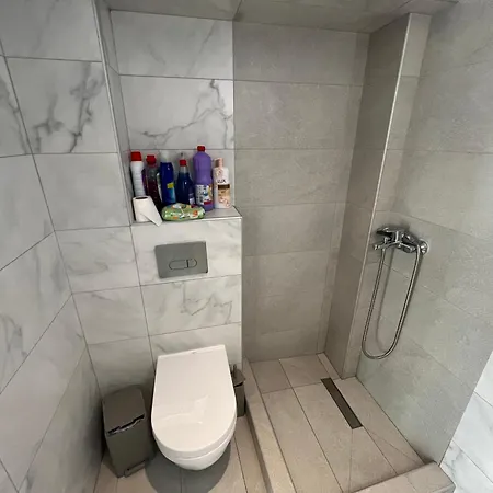 Skyline Oasis Thesbnb Appartement